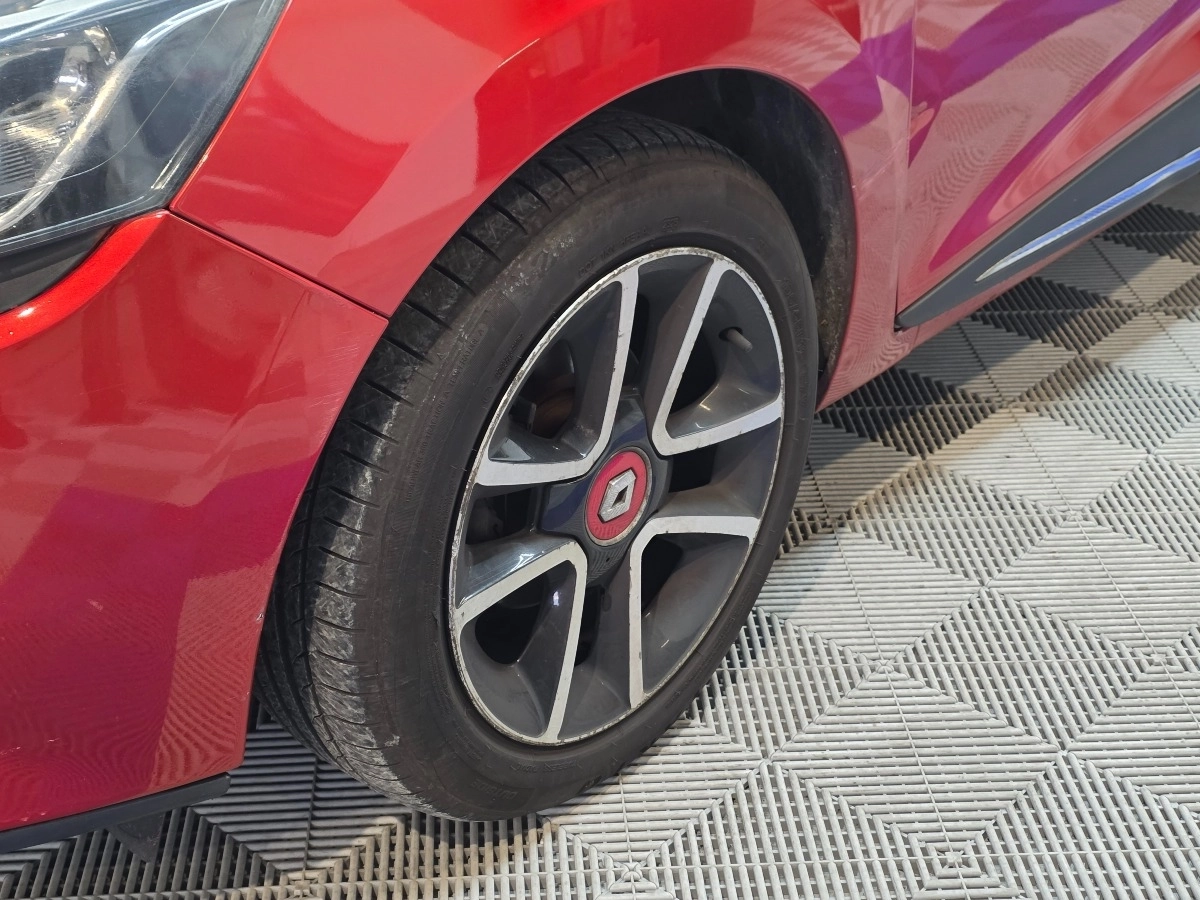 Renault Clio - photo 26