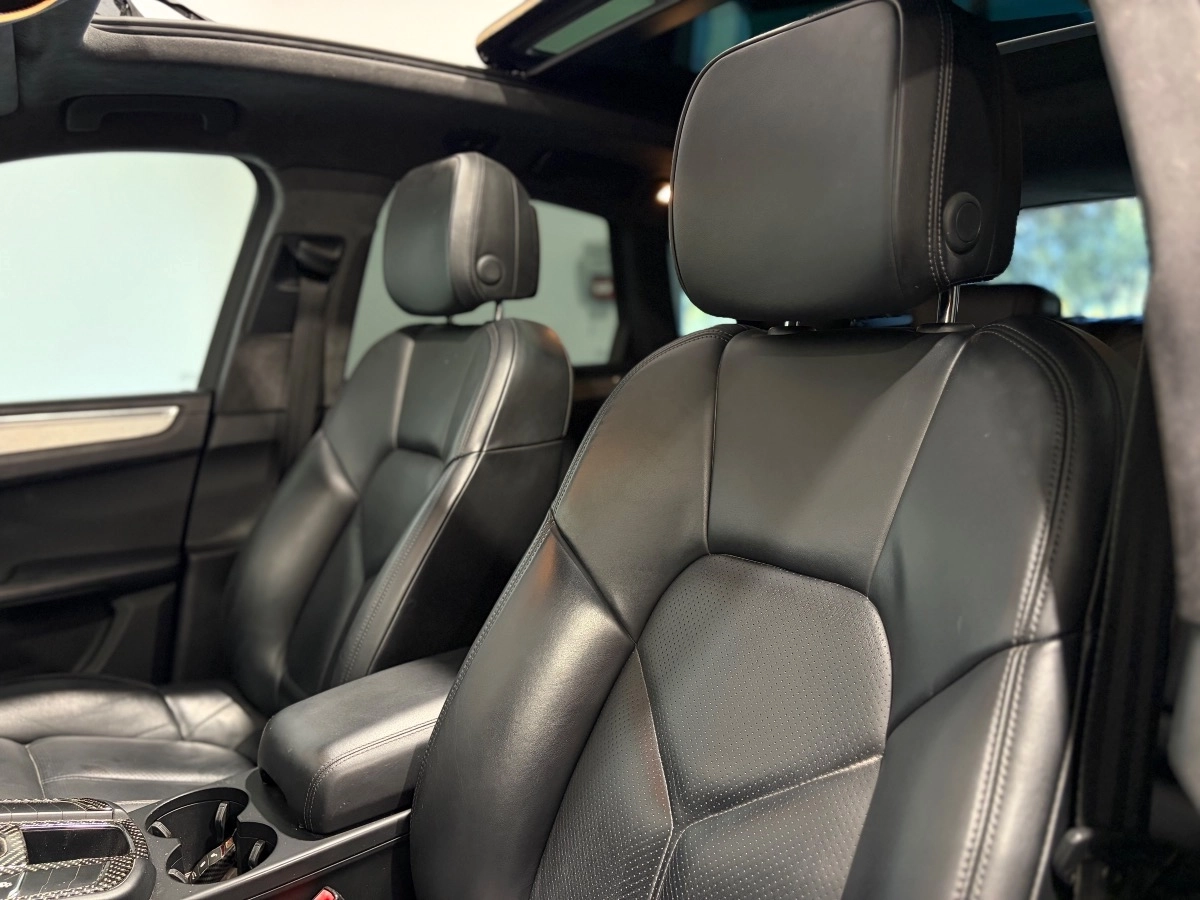 Porsche Macan - photo 13