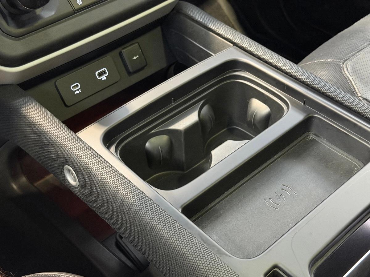 Land Rover Defender 110 HYBRID P400E PHEV X-DYNAMIC HSE AT 4WD