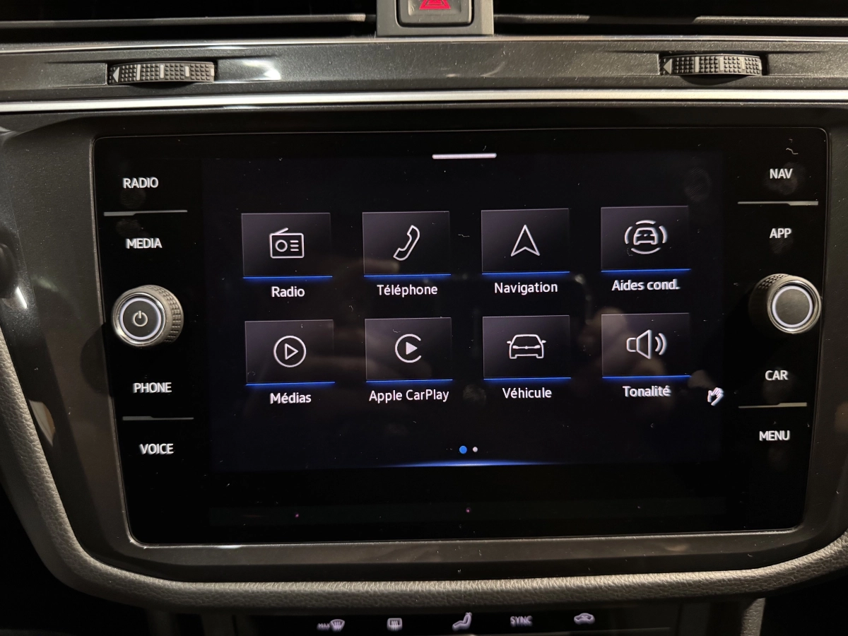Volkswagen Tiguan - photo 13