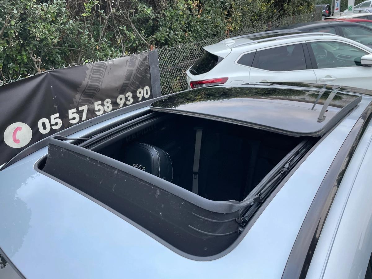 Aperçu indisponible de Porsche Macan