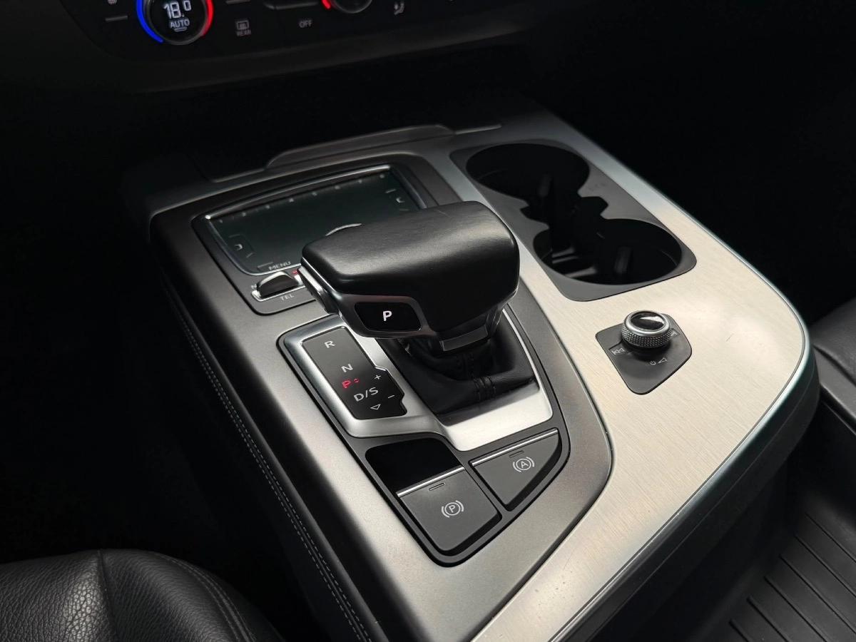 AUDI Q7 3.0 TDI 272 AVUS EXTENDED 7 PLACES  "DANS L'ETAT"