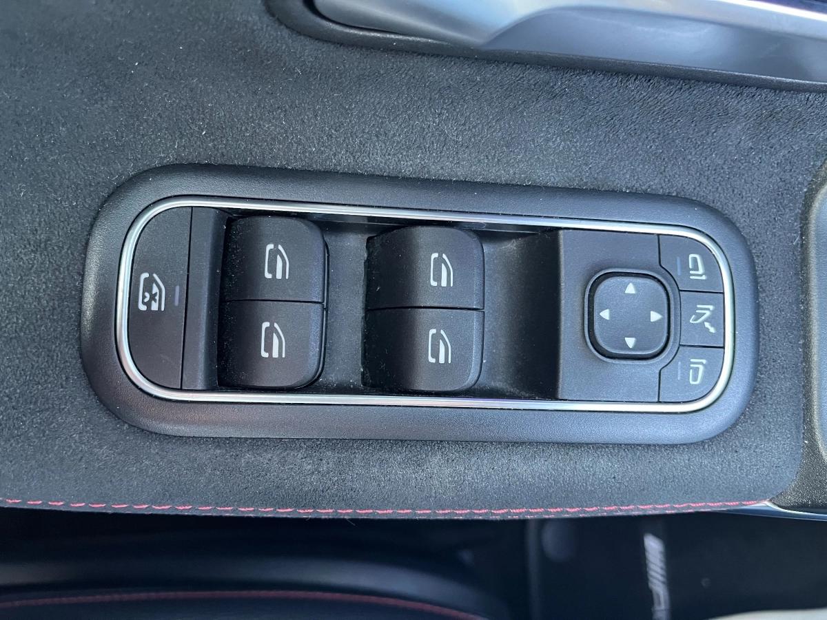 Mercedes Classe A LIMOUSINE 2.0 35 305 AMG 4MATIC 7G-DCT SPEEDSHIFT BVA