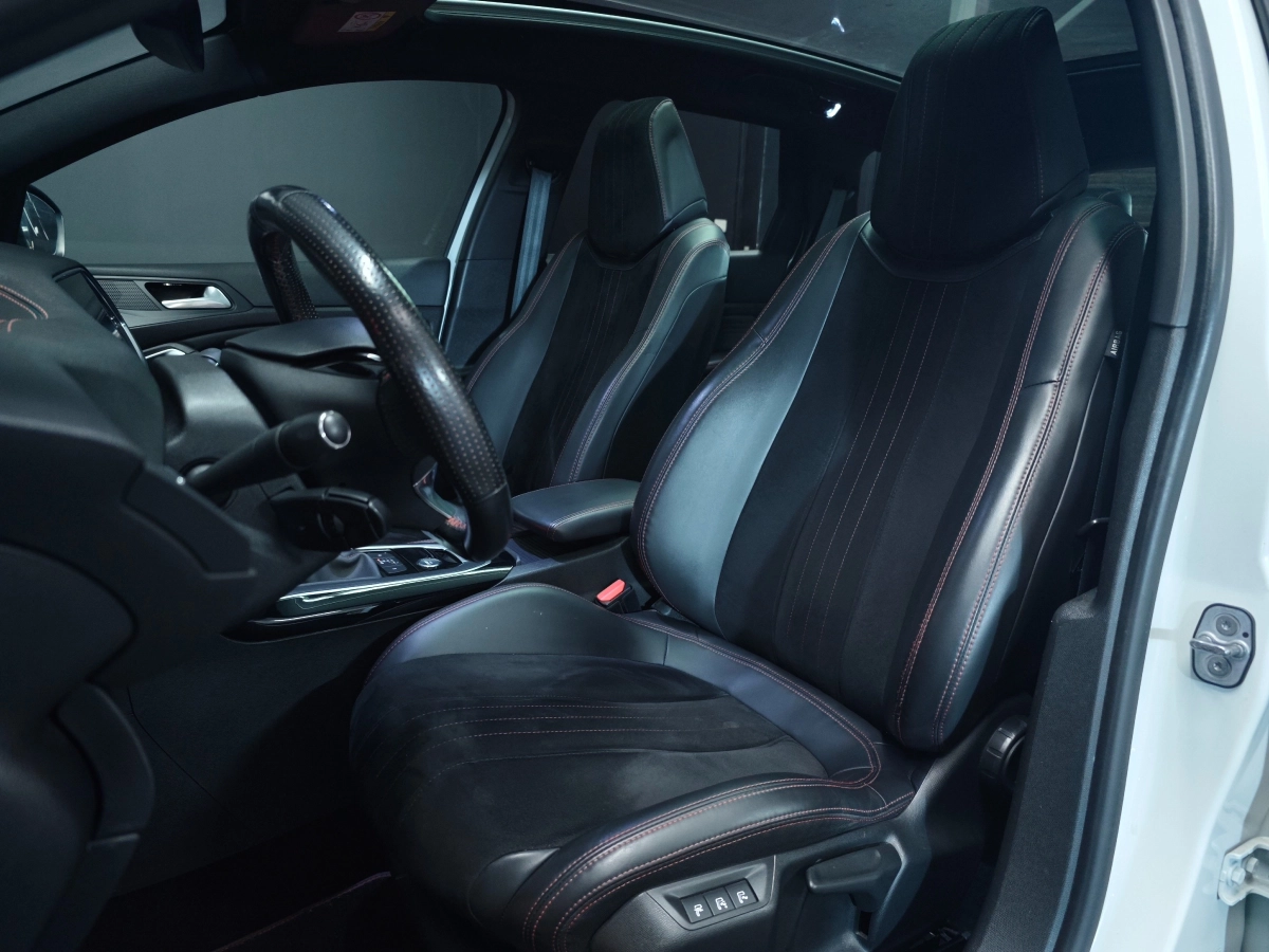 Peugeot 308 - photo 8