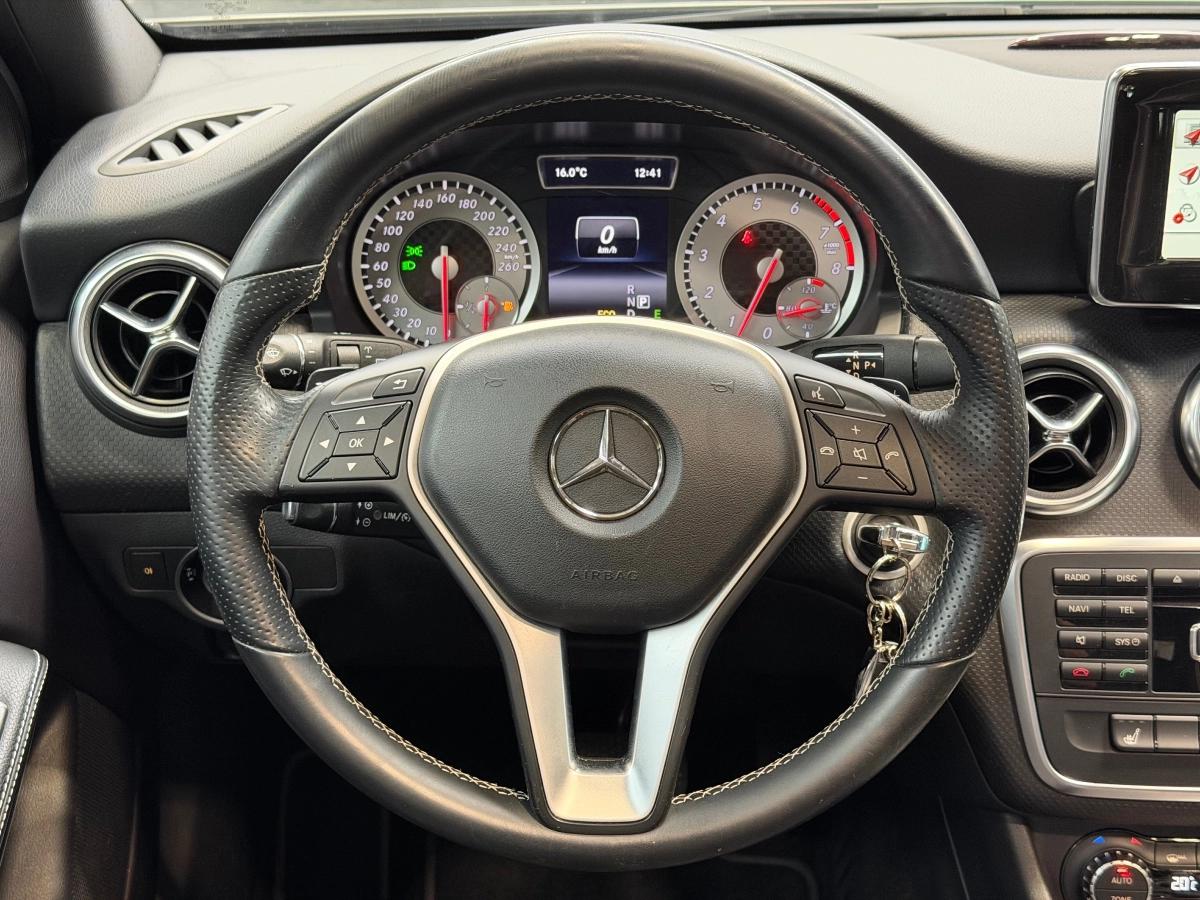 Mercedes Classe A 1.6 200 155 BLUEEFFICIENCY SENSATION 7G-DCT BVA