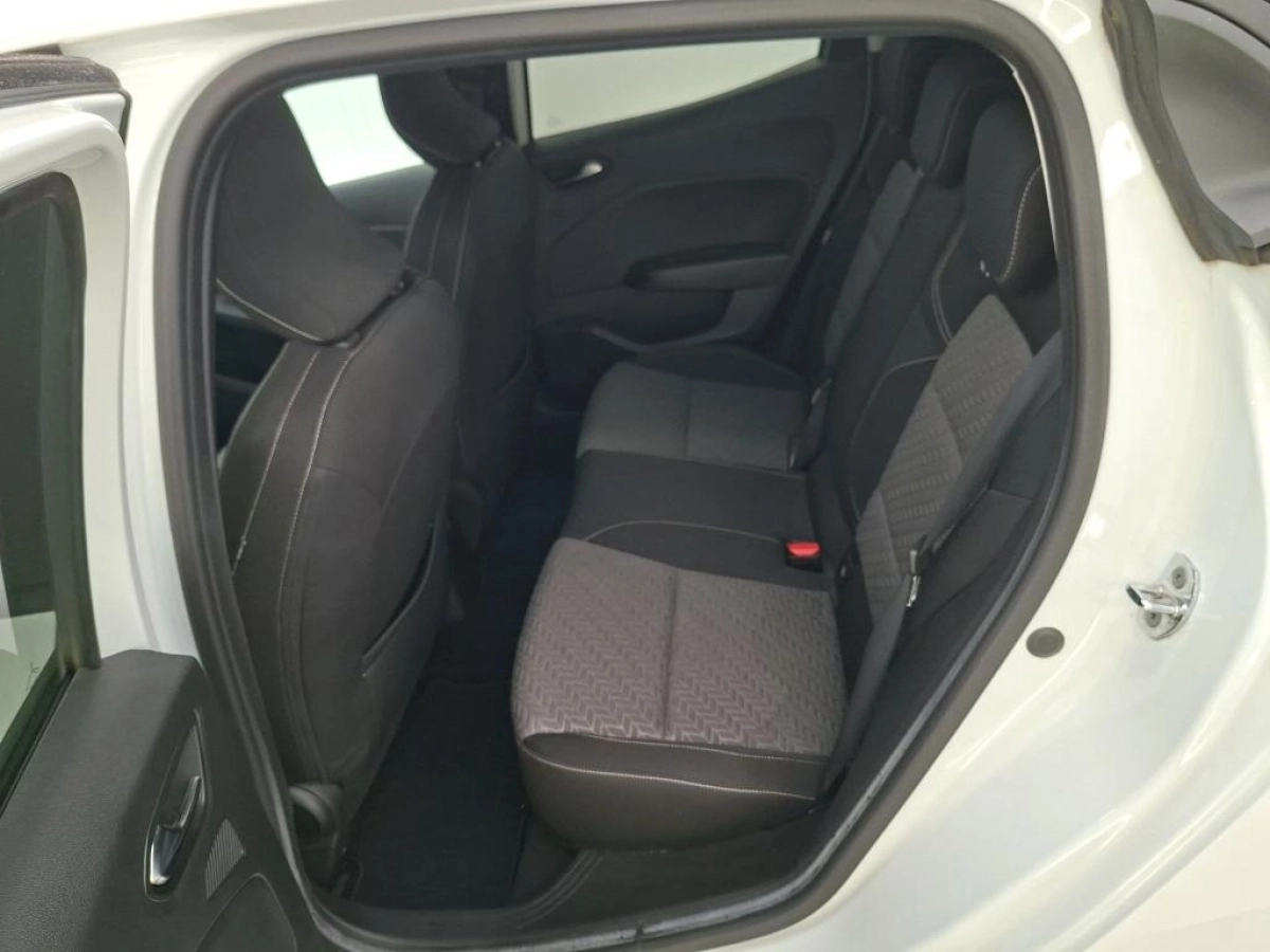 Renault Clio - photo 9