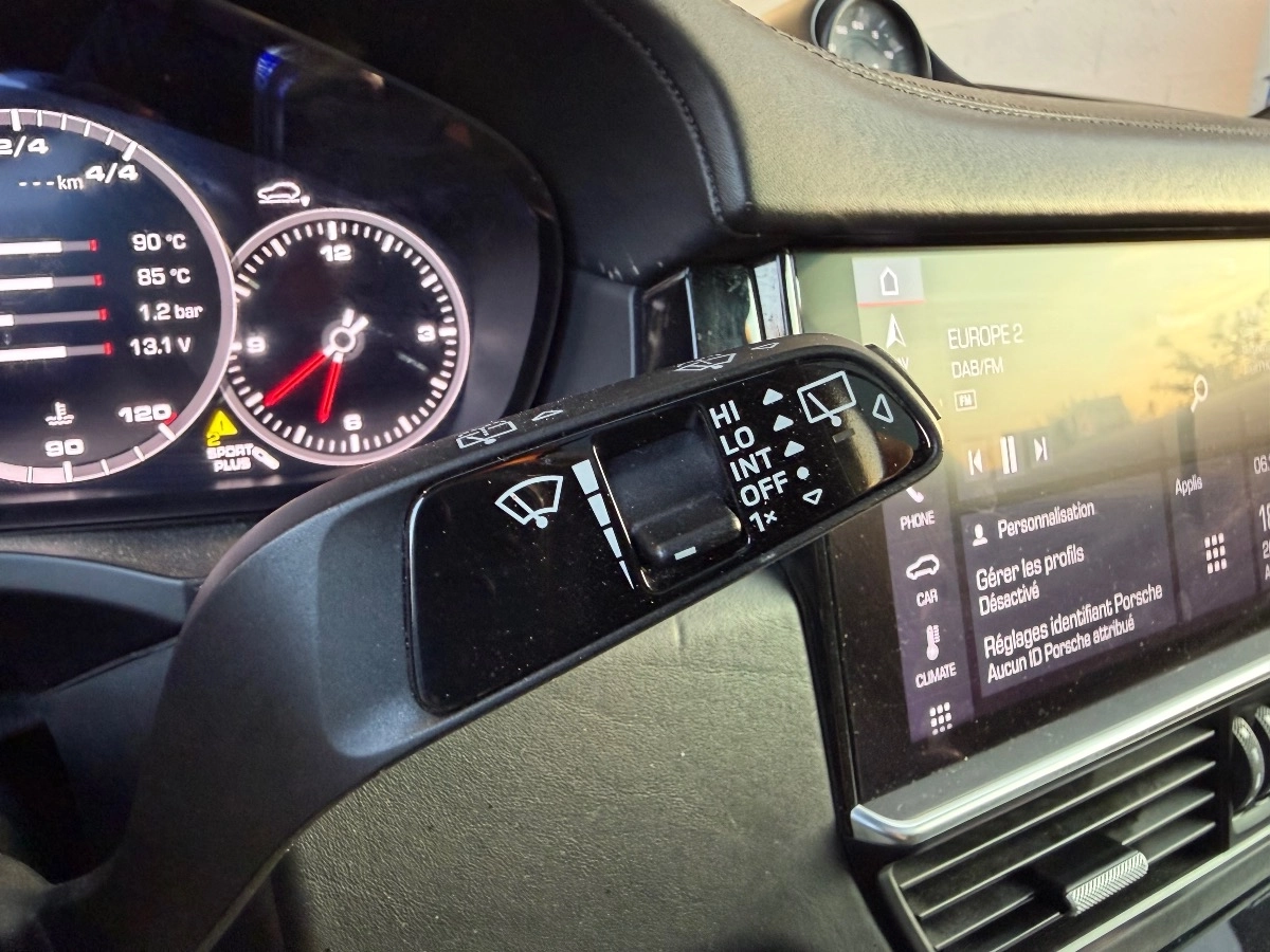 Porsche Cayenne - photo 36