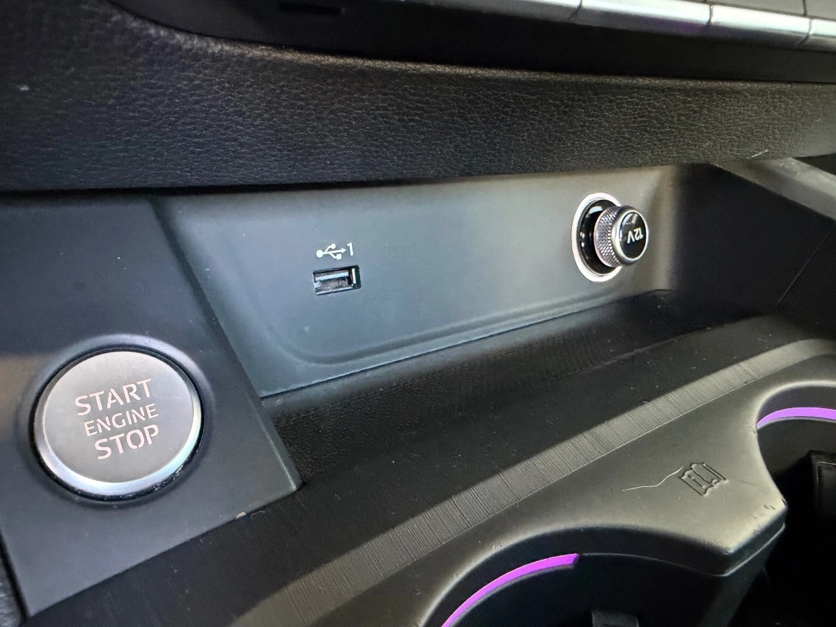 Audi A4 - photo 27