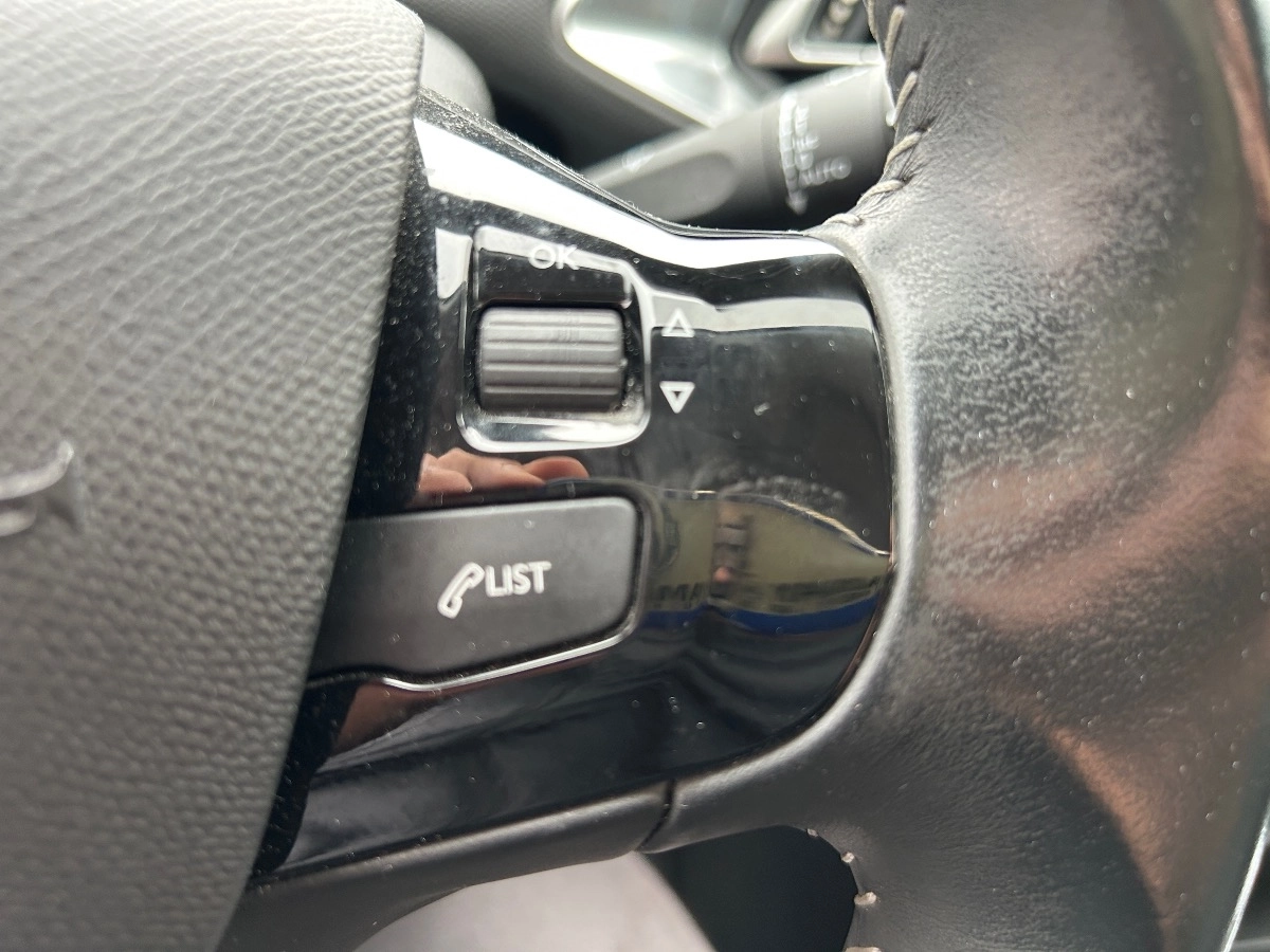 Peugeot 308 - photo 23
