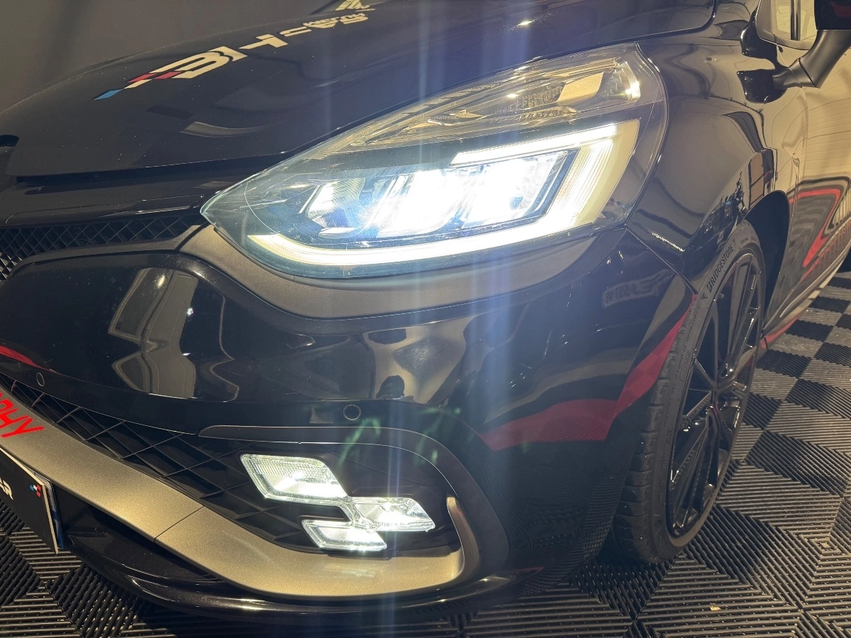 Renault Clio - photo 19