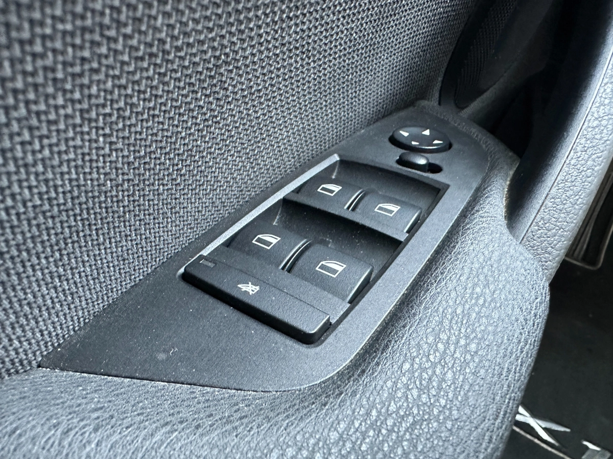 Bmw X1 - photo 22
