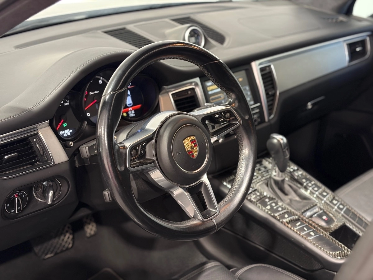 Porsche Macan - photo 11