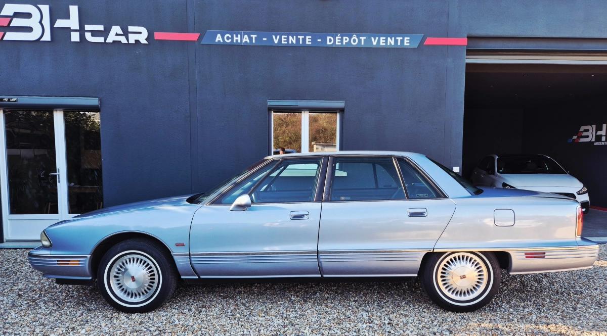 Image: OLDSMOBILE REGENCY ELITE