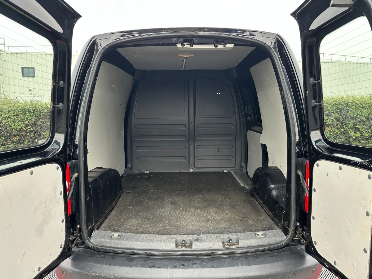 Volkswagen Caddy Vu - photo 17