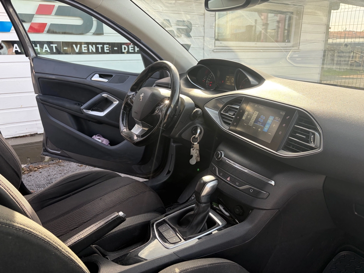 Peugeot 308 - photo 11