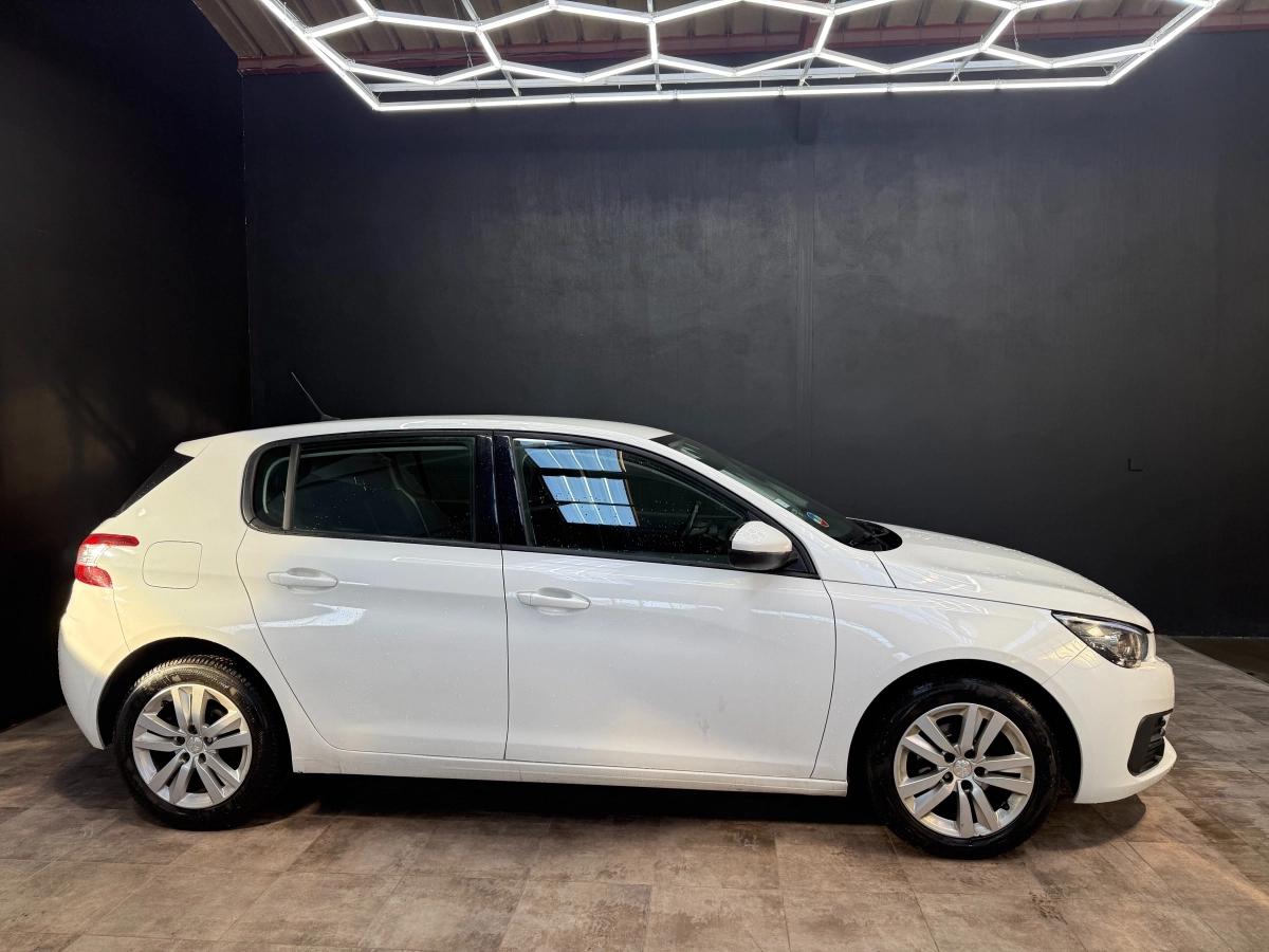 Peugeot 308 GENERATION-II 1.5 BLUEHDI 100 STYLE START-STOP