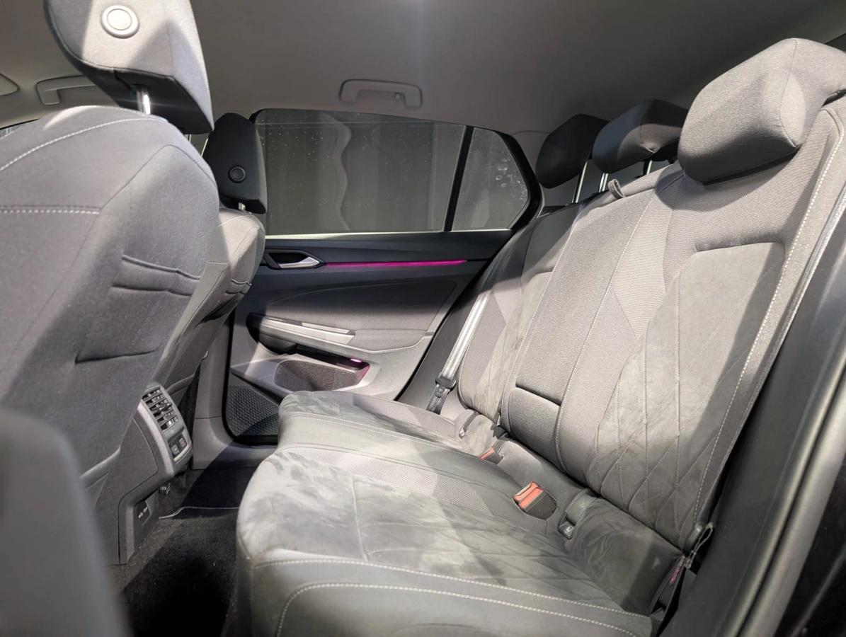 Aperçu indisponible de Volkswagen Golf