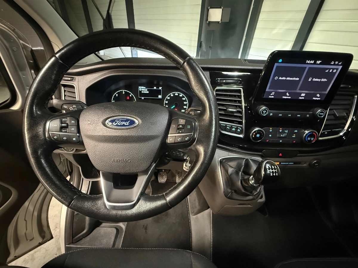 Ford Transit Custom Vu - photo 15