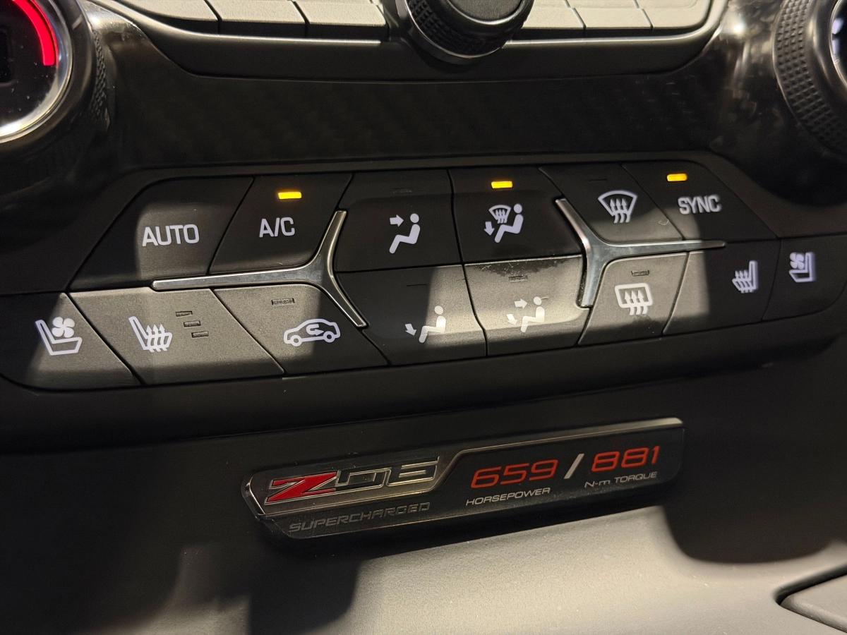 Chevrolet Corvette COUPE Z06 6.2 660 TARGA 3LZ BVA