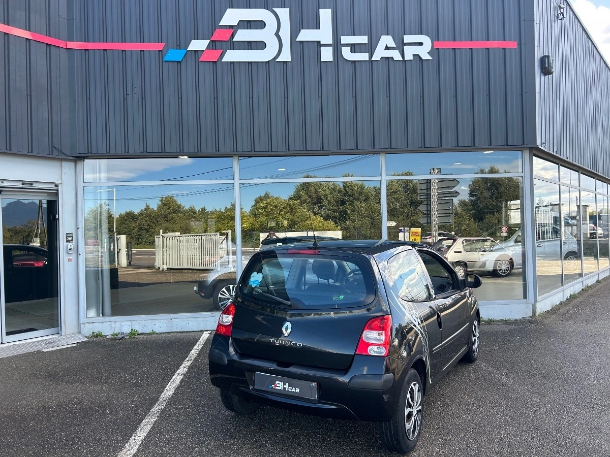 Renault Twingo - photo 15