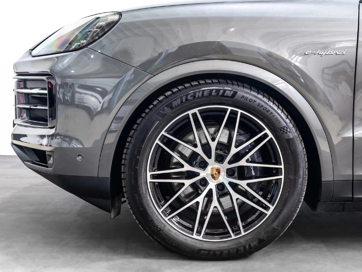 Porsche Cayenne E-Hybrid 470CH Chrono/360/Bose/Siège 18/Matrix/HeadUp/InnoDrive