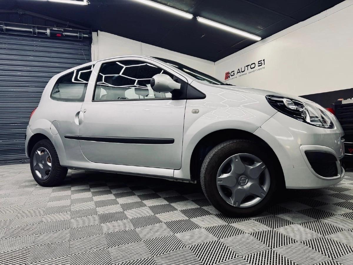 RENAULT Twingo