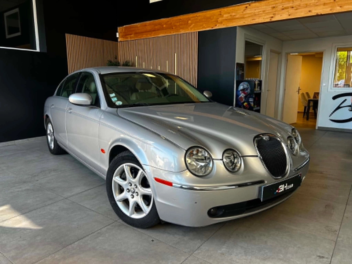 Jaguar S-type