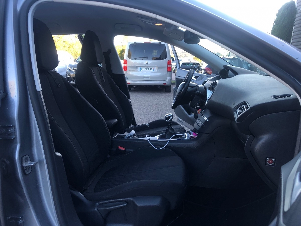 Peugeot 308 - photo 20
