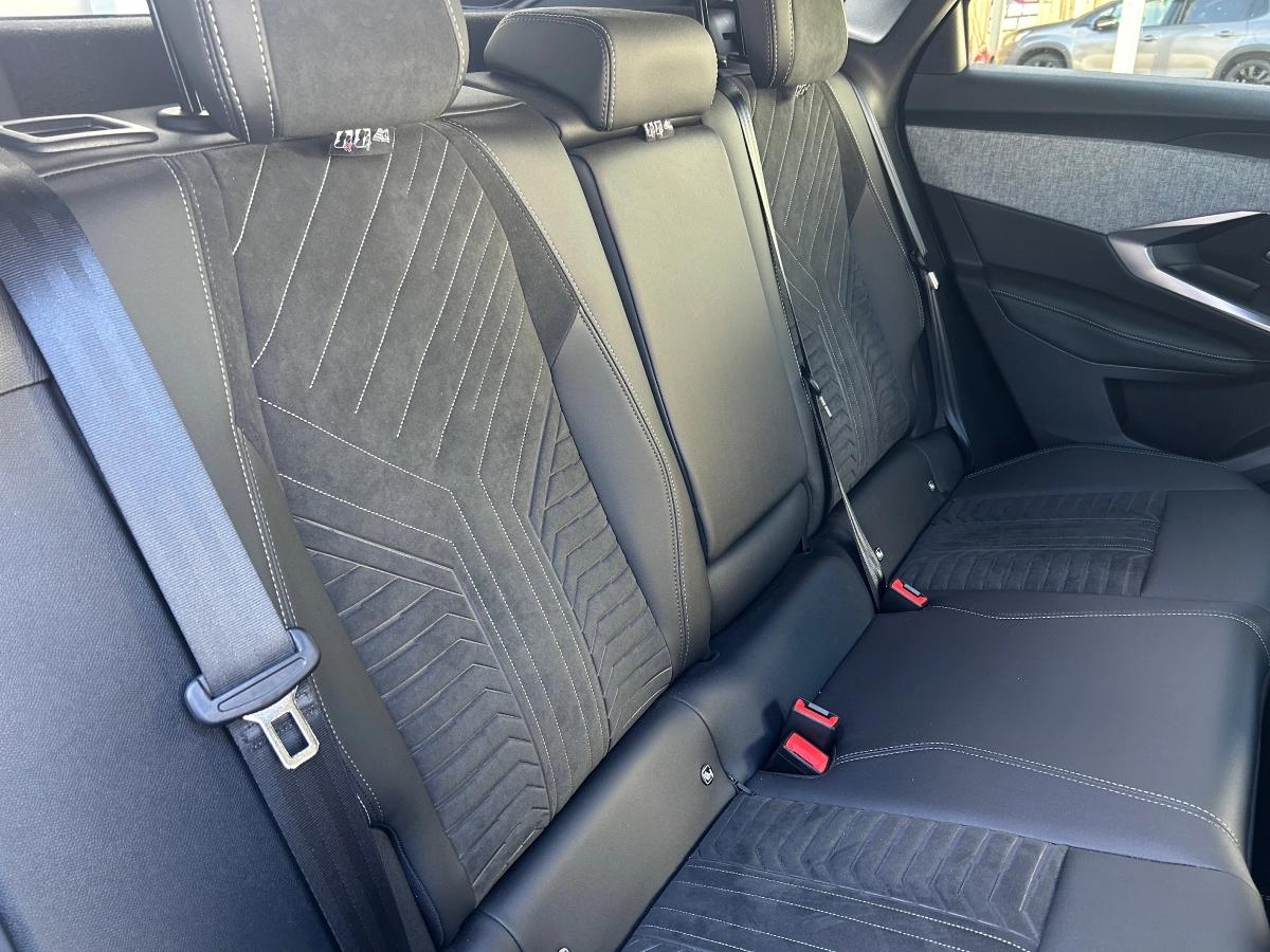 Peugeot 3008 136ch MHEV HYBRID E-DCS6 GT