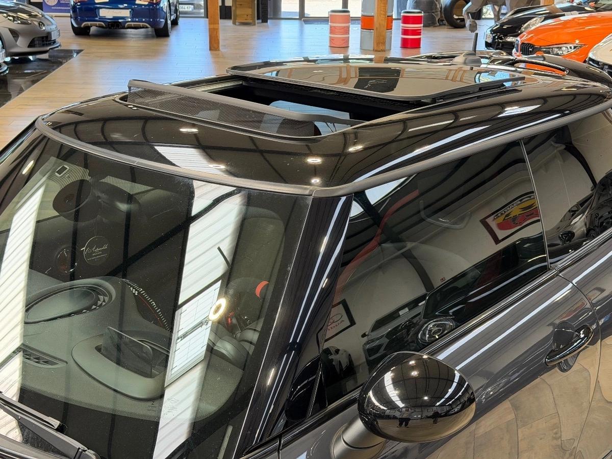 Mini Mini III (F56) 2.0 231 JCW BVA6 3P