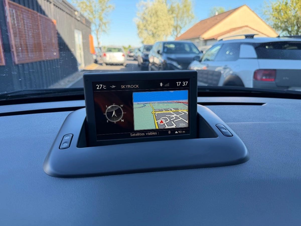 Peugeot 5008 GENERATION-I 1.6 BLUEHDI 120 STYLE