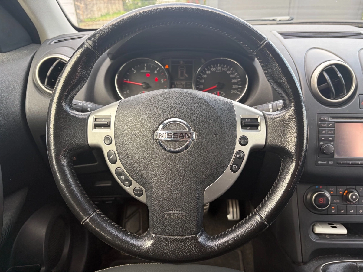 Nissan Qashqai - photo 14