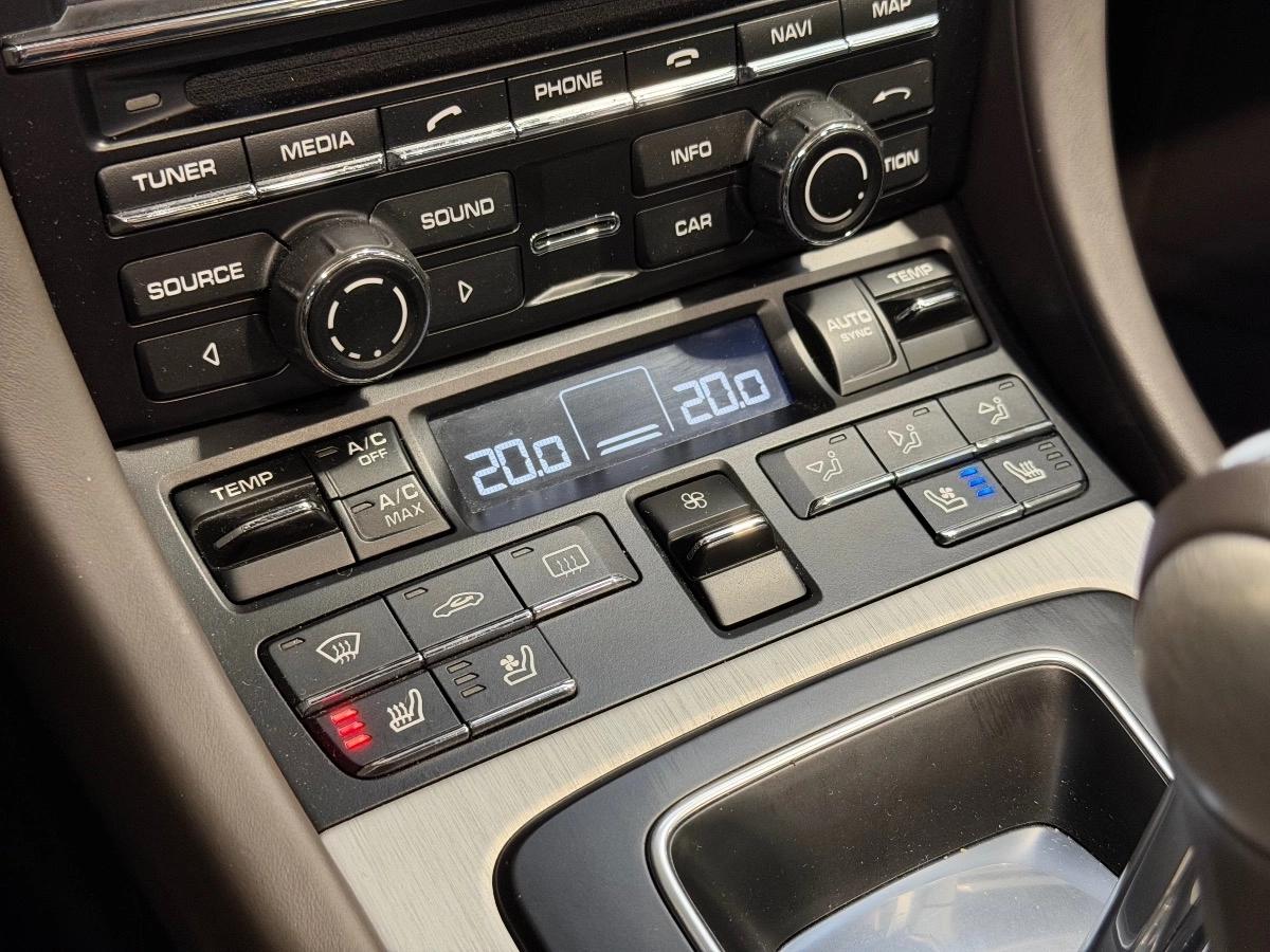 Porsche 911 COUPE 991 3.8 430 CARRERA GTS 4 PDK BVA