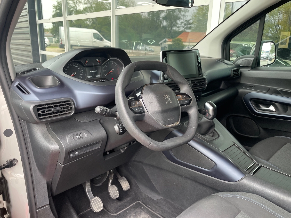 Peugeot Rifter - photo 8