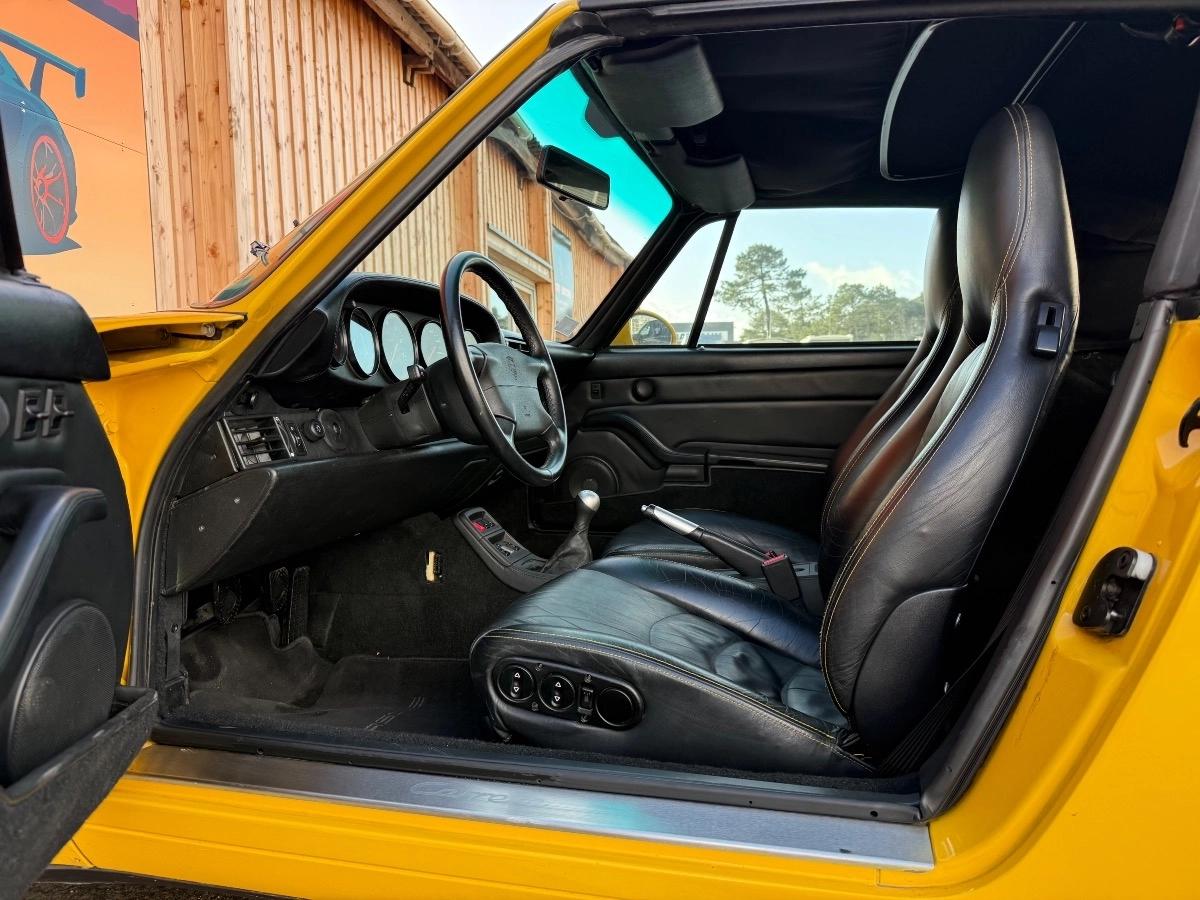 Porsche 911 COUPE 993 3.6 270 CARRERA 4