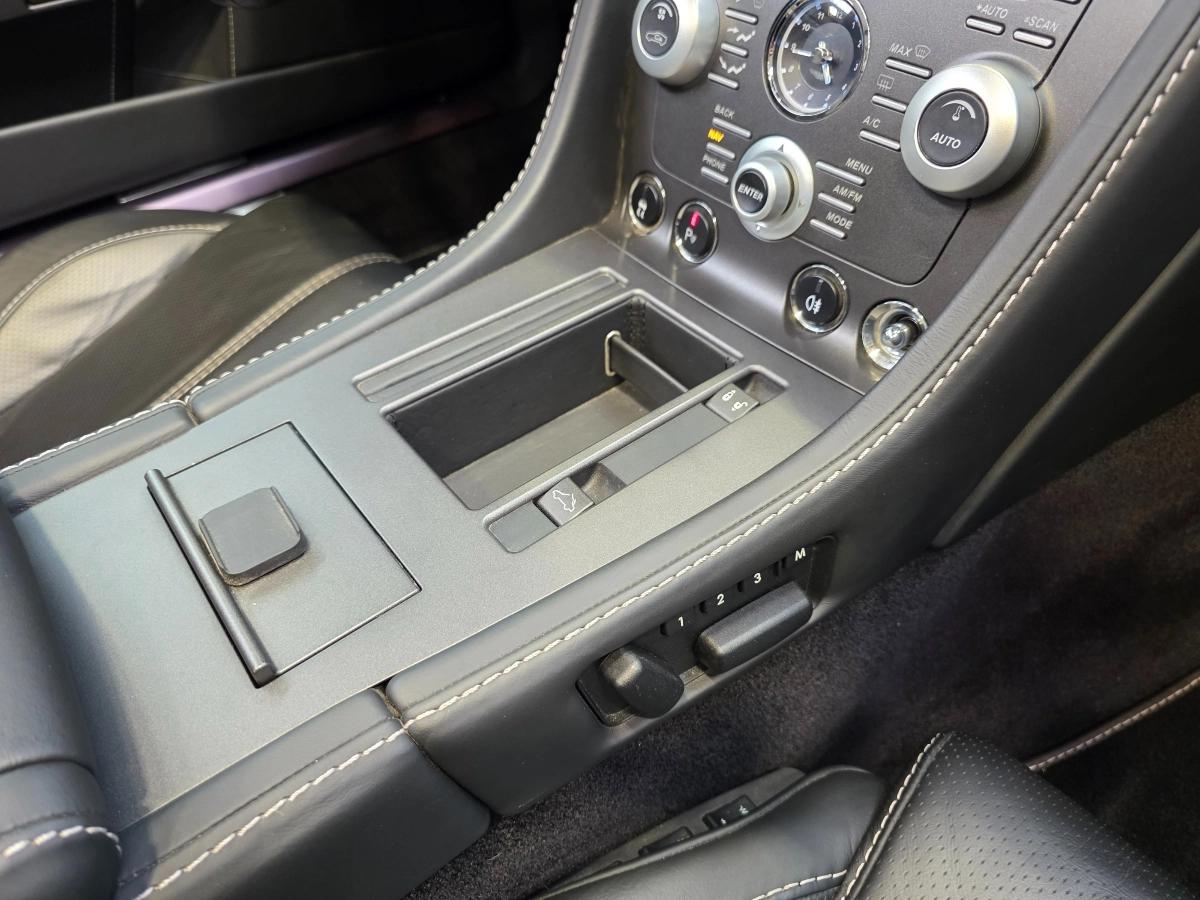 Aston Martin V8 Vantage ROADSTER 4.7 425 SPORTSHIFT BVA