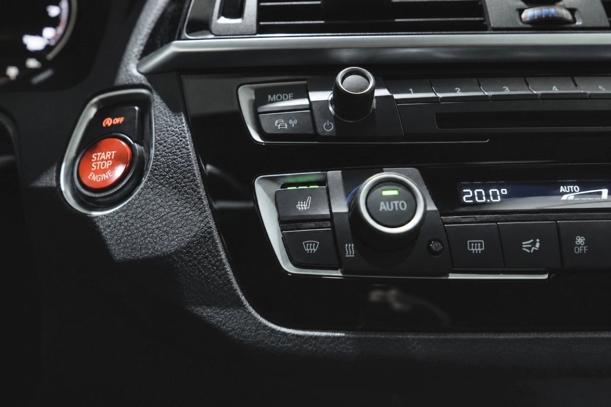 Bmw M2 - photo 33
