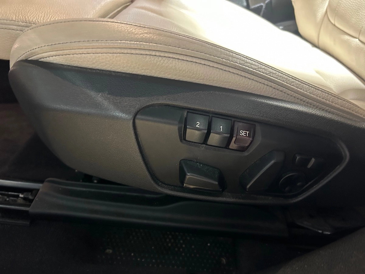 Bmw X1 - photo 17