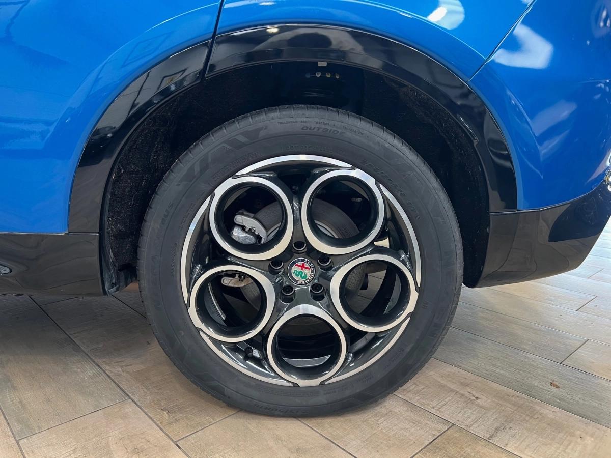 Alfa Romeo Tonale 1.3 PHEV 280 Sprint AT6 e-Q4