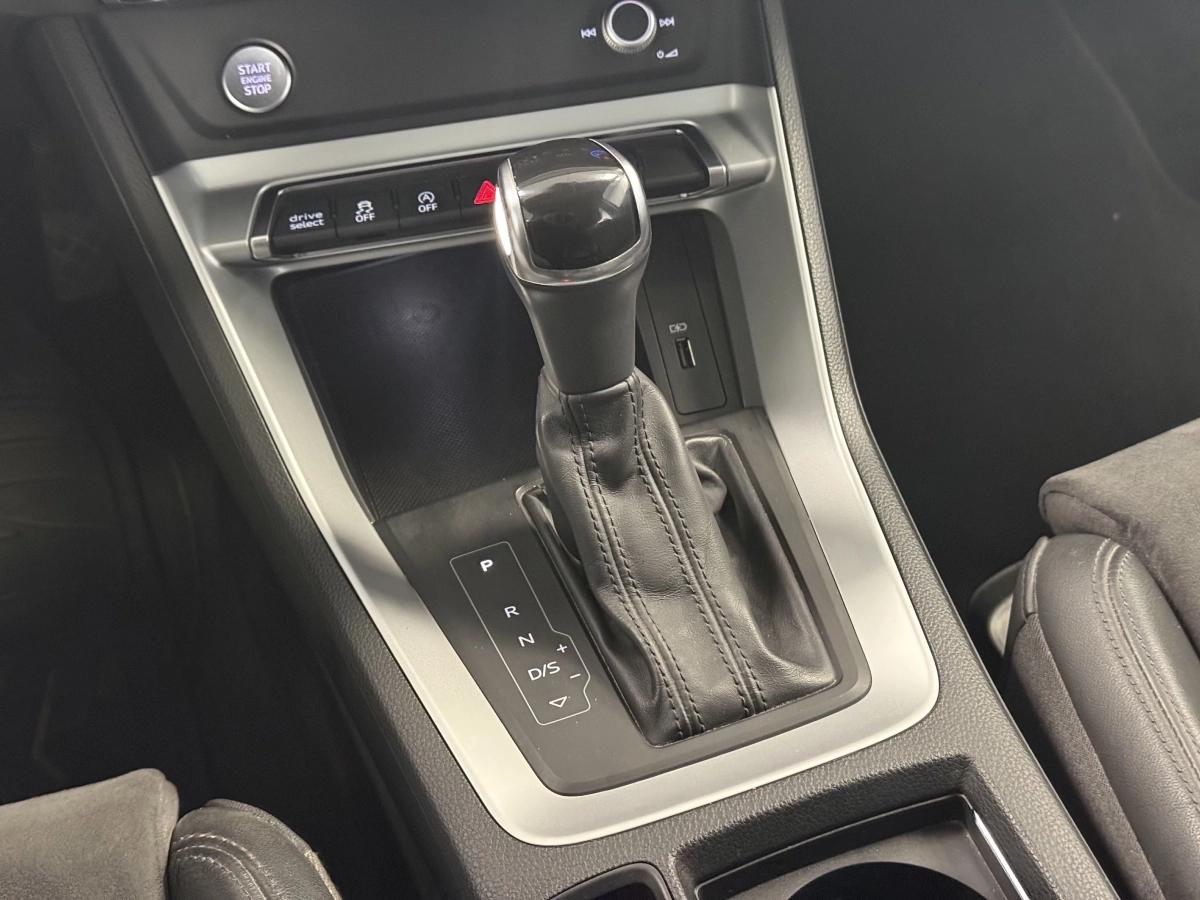 Audi Q3 2.0 35 TDI 150 DESIGN LUXE S-TRONIC BVA