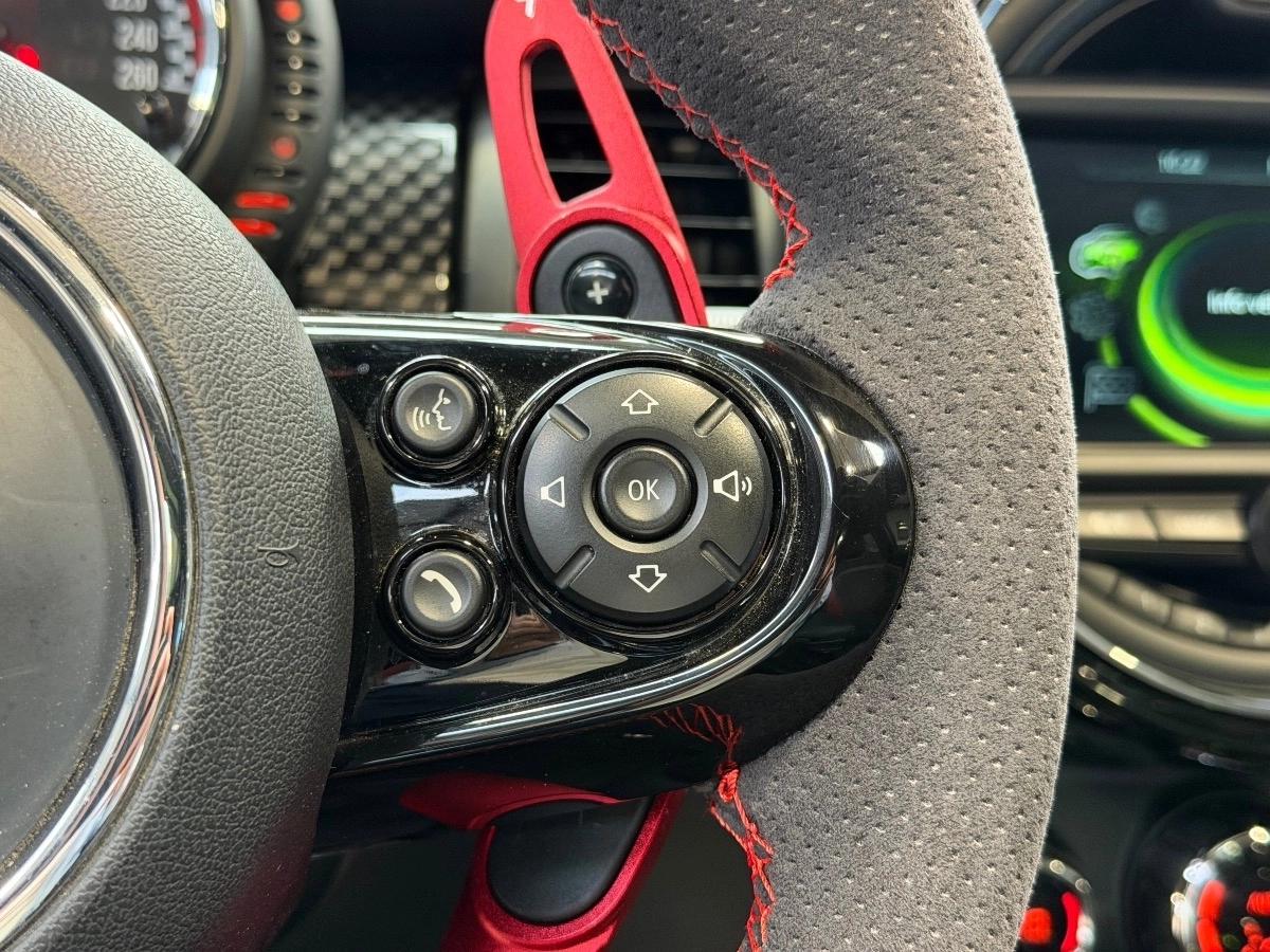 Mini Mini III (F56) 2.0 231 JCW BVA6 3P