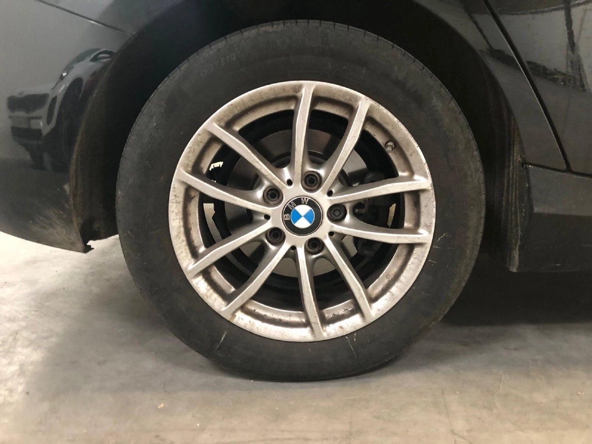 Bmw Serie 1 - photo 26