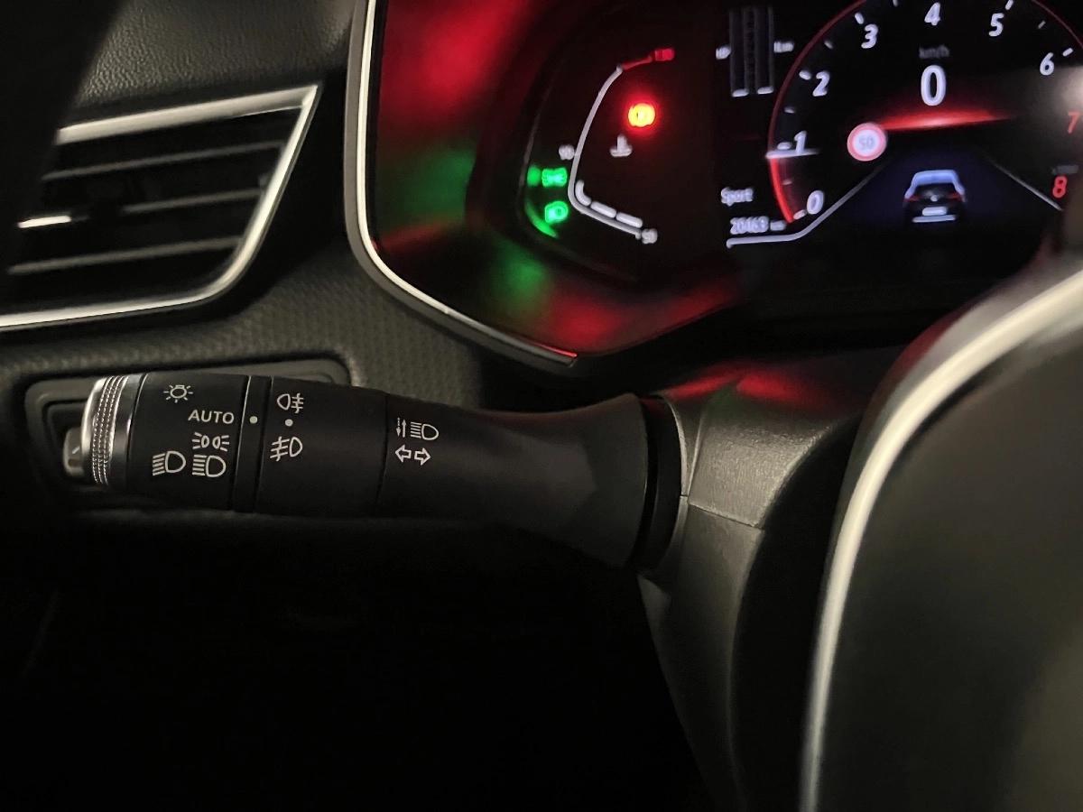 Renault Clio 1.0 TCE 100 INTENS