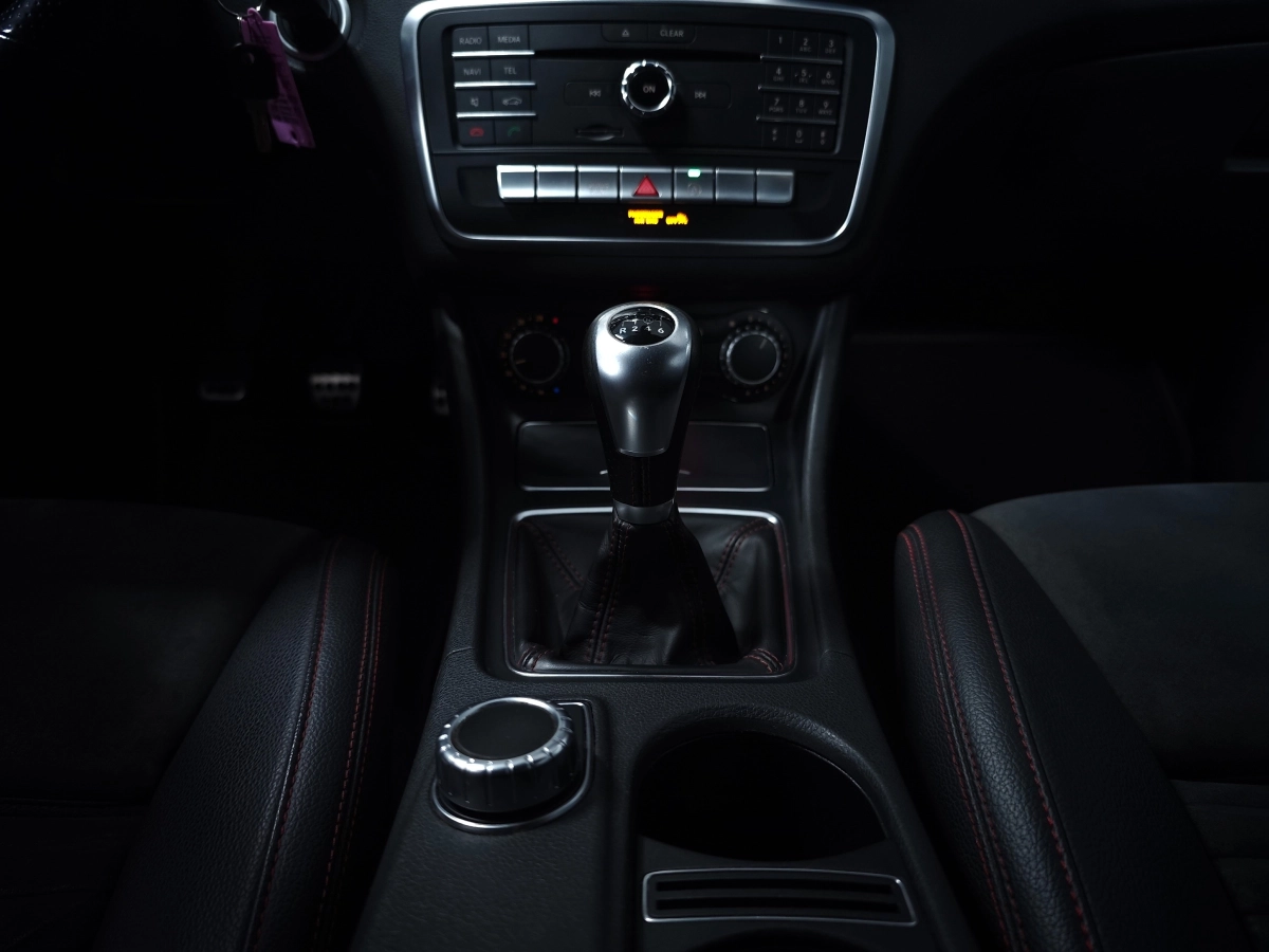 Mercedes Classe Cla - photo 18