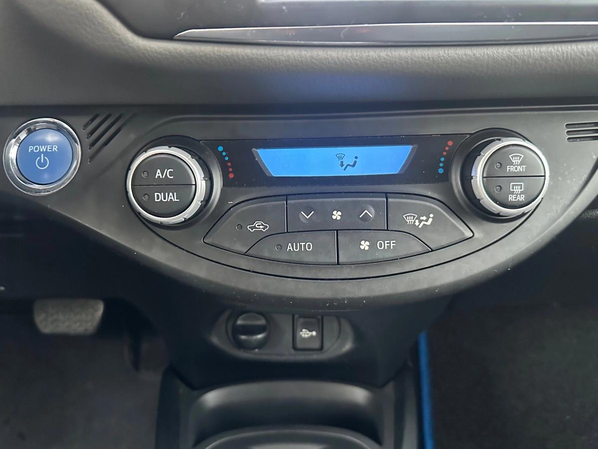 Toyota Yaris 1.5 VVTI 100H 75 HYBRID FULL-HYBRID FRANCE BVA