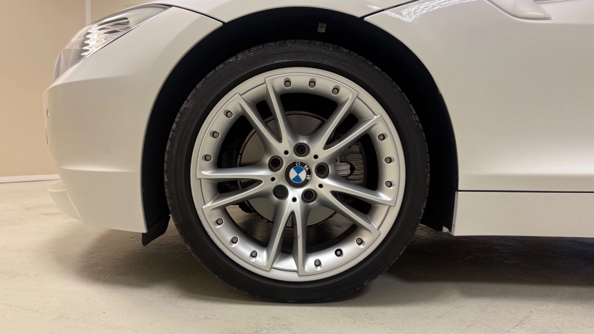 Bmw Z4 - photo 10