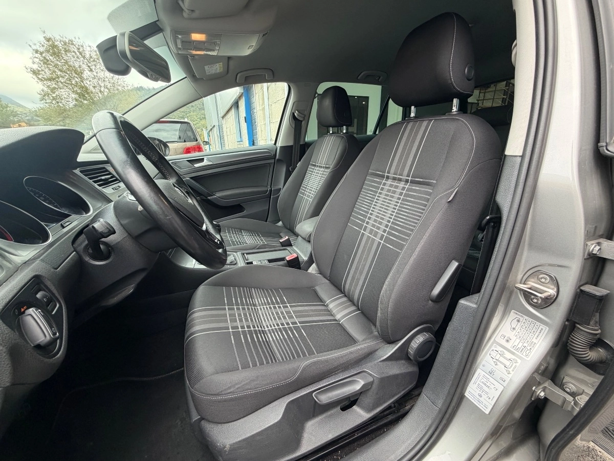 Volkswagen Golf - photo 9