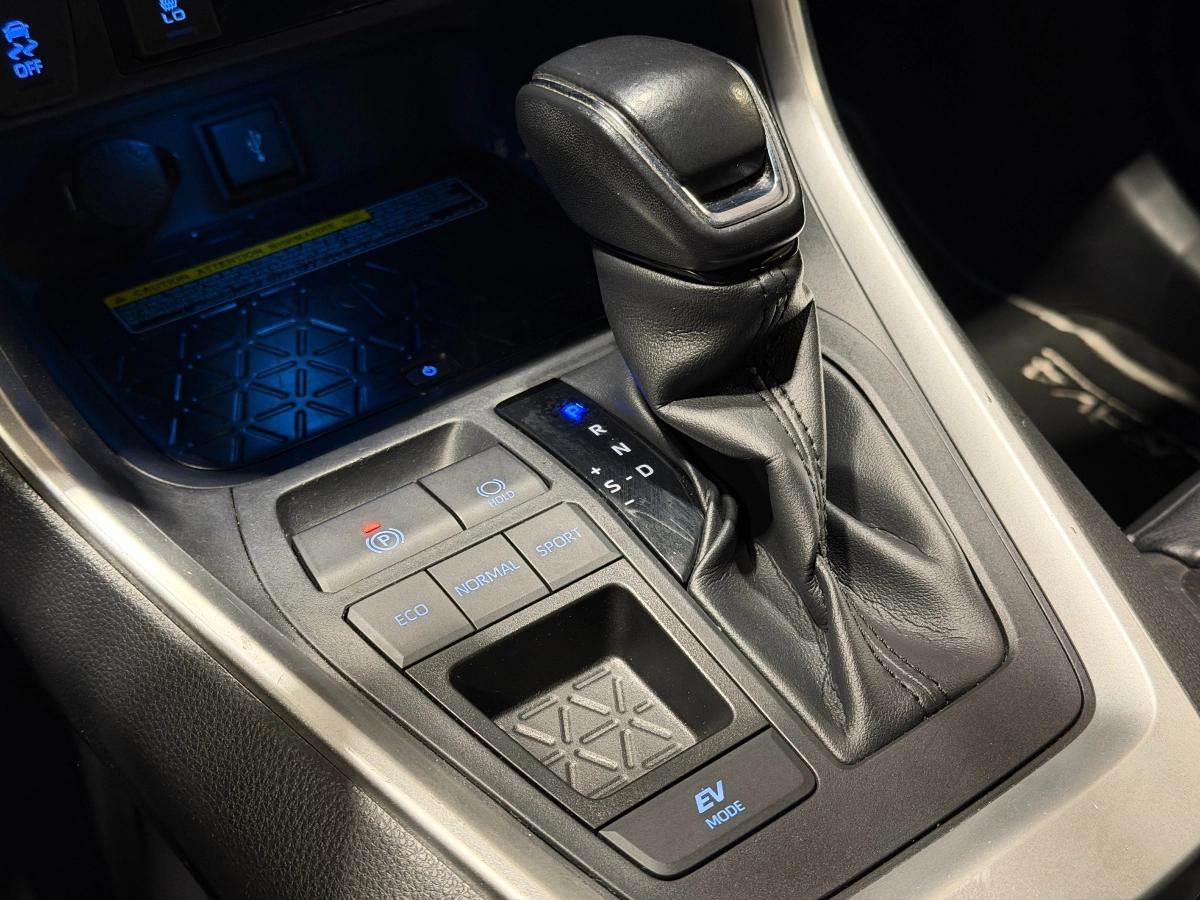 TOYOTA RAV4 Hybride 2WD 218ch Black Edition