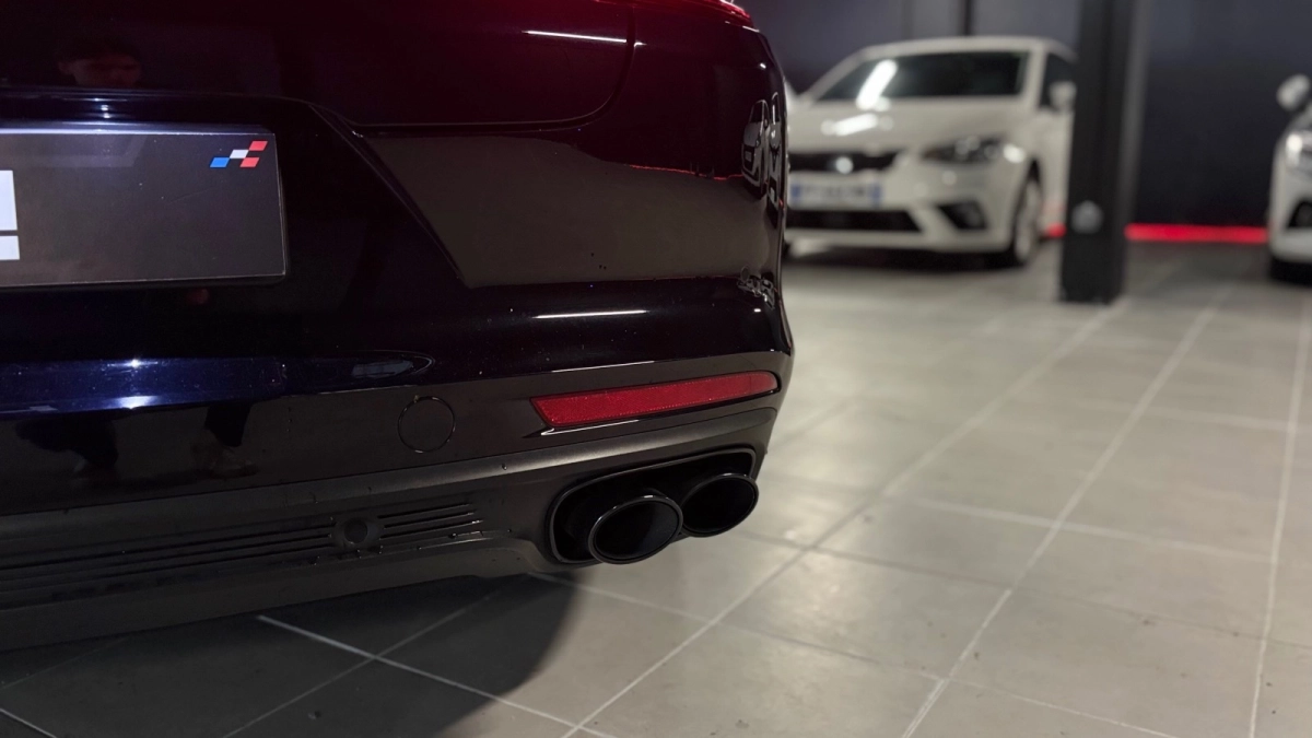 Porsche Panamera - photo 7