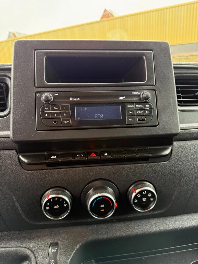 Renault Master Vu FOURGON 2.3 DCI 135 33 L1H2 CONFORT